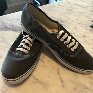 NEW Vans Authentic Lo Pro
